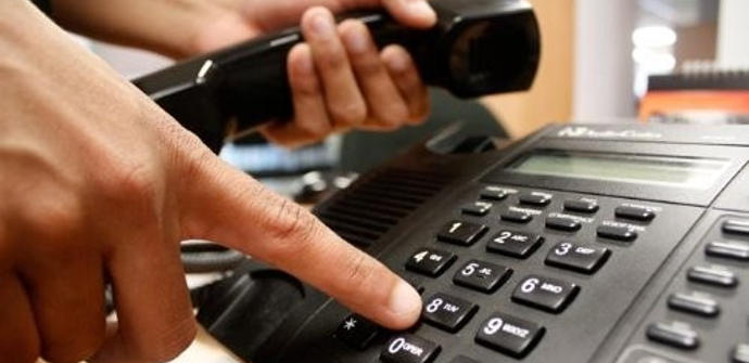 ¿La telefonía fija está obsoleta?