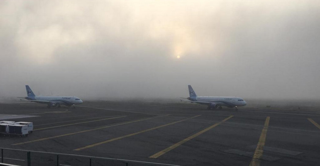Tras una hora de suspensión por niebla, reanudan vuelos en el AICM
