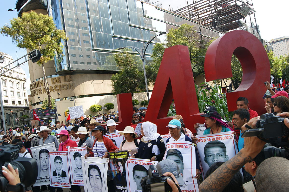 Detienen a hombre ligado a la desaparición de los 43 de Ayotzinapa