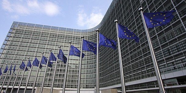 UE prolonga un año más las sanciones contra el gobierno de Siria, aranceles