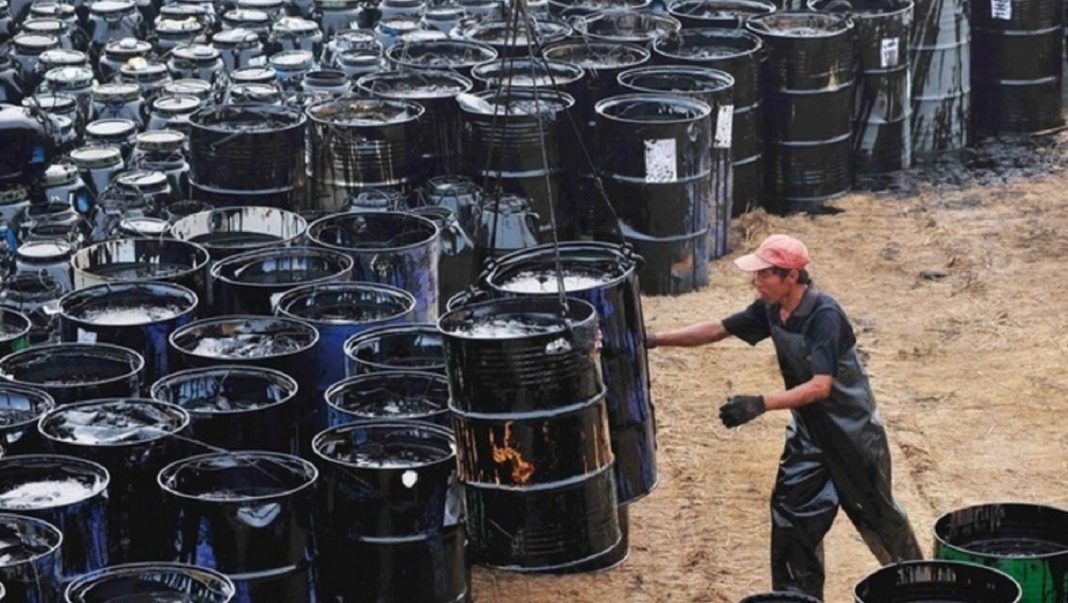 Precios del petróleo revierten pérdidas