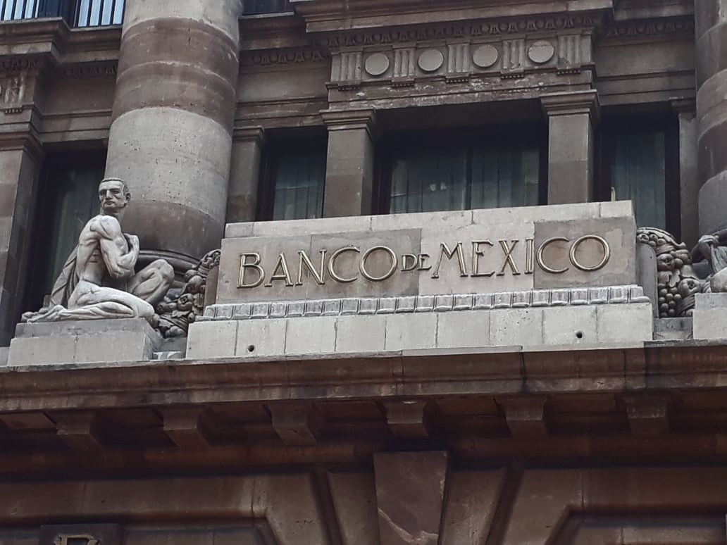 remanente, Encuesta Banxico: analistas recortan estimado de crecimiento a 0.43%