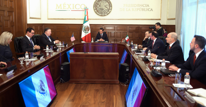 Peña Nieto solicita a Pompeo rápida reunificación de familias separadas