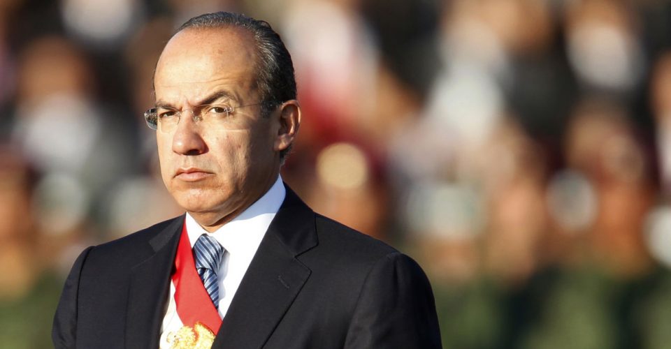 Felipe Calderón obtuvo permiso legal para radicar en España