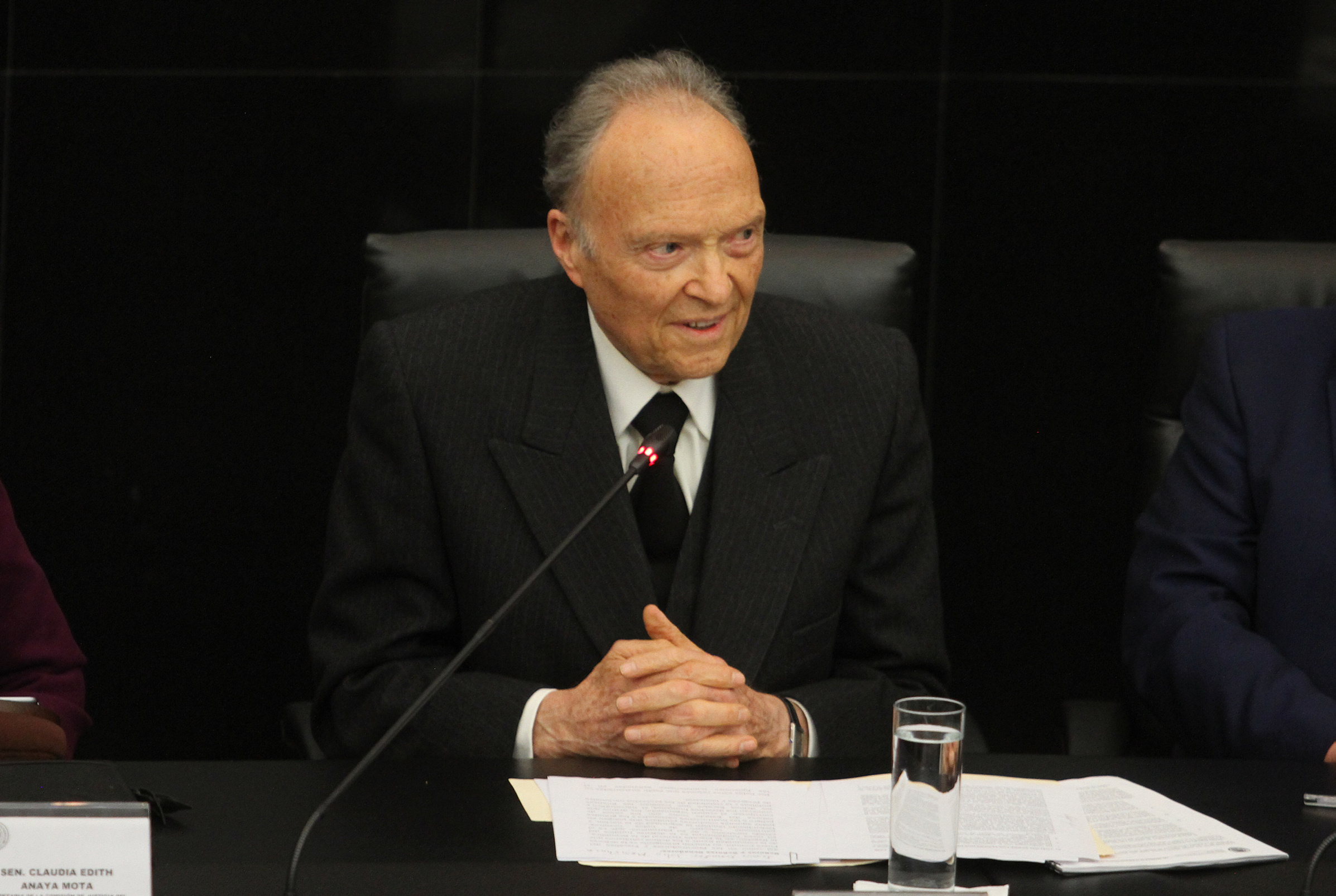 Alejandro Gertz Manero es elegido Fiscal General de la República