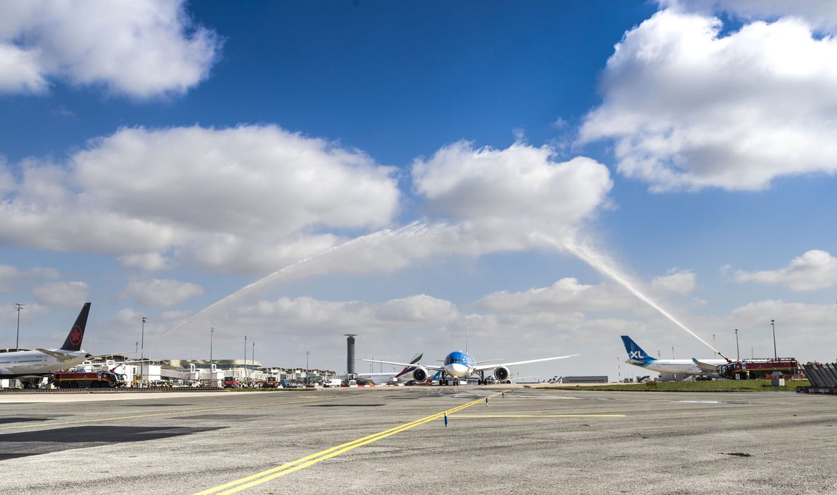 Aeropuertos de París elaborará plan de construcción de pistas en Santa Lucía