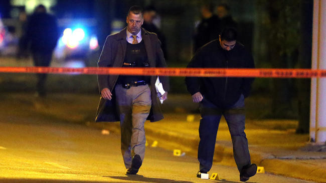 Tiroteos en Chicago dejan 3 muertos, 40 heridos