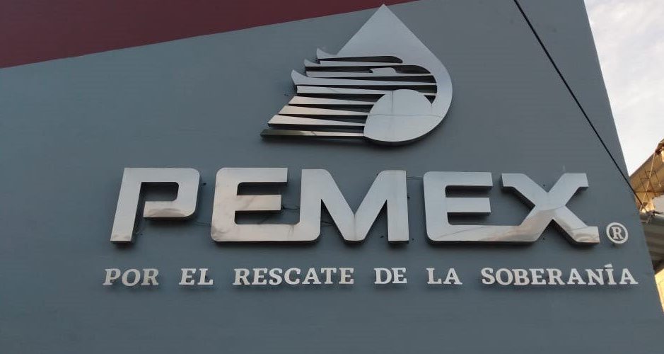 Inhabilitan a funcionario de Pemex por presuntos vínculos a 'Estafa Maestra'