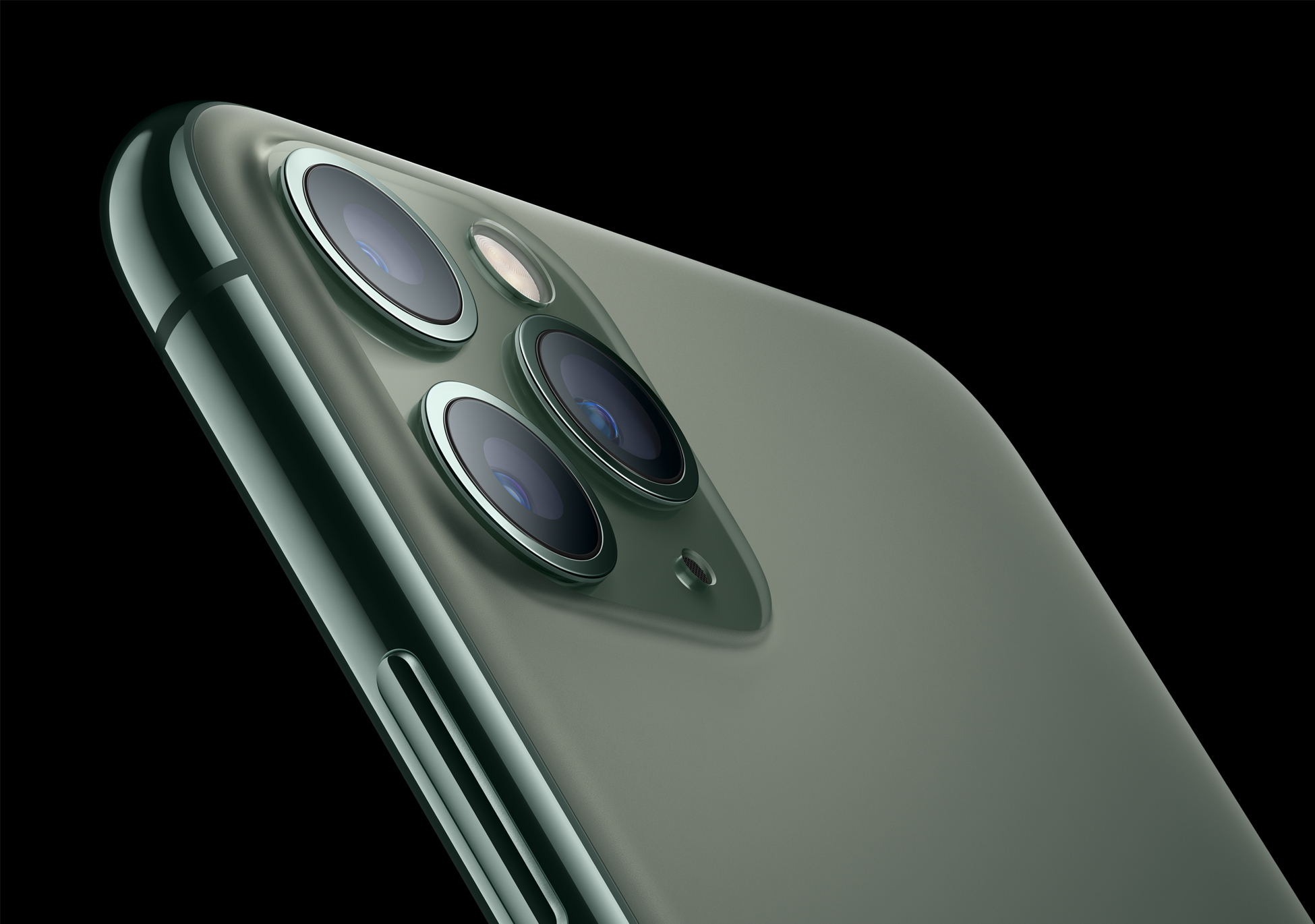 Apple devela el iPhone 11; incluye cámaras múltiples