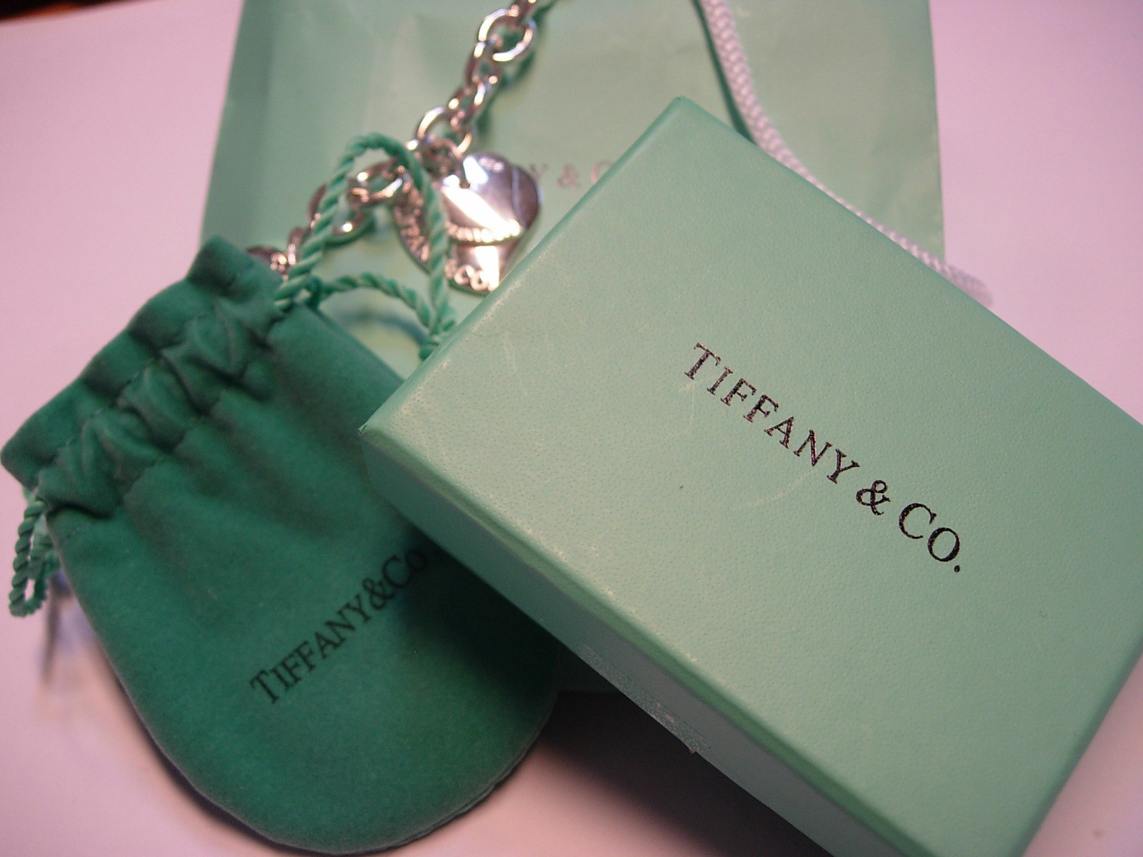 LVMH, cerca de cerrar acuerdo para compra de Tiffany & Co