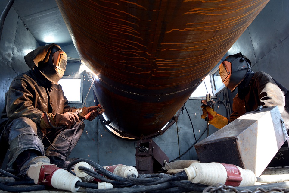 Actividad económica desaceleró en marzo; estiman crecimiento mensual de 0.1%