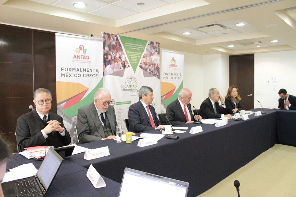 Asociados de la ANTAD invertirán mil 900 mdd en 2020