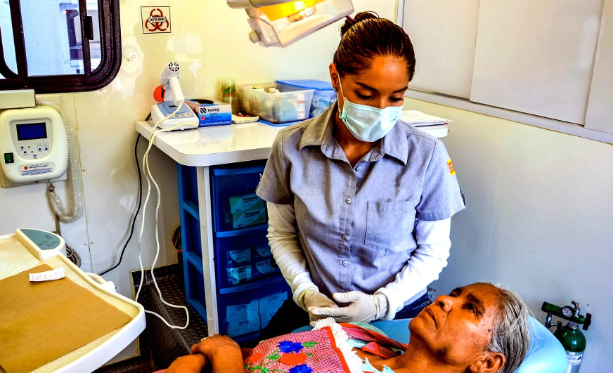 IMSS considera calificar COVID-19 como enfermedad laboral