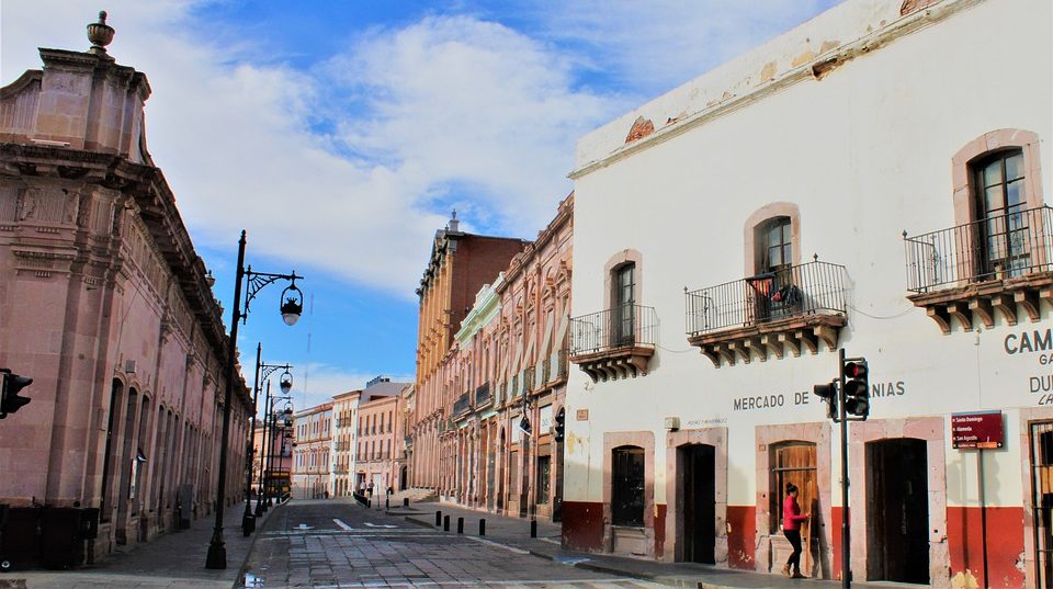 Zacatecas vuelve al semáforo rojo; habrá más restricciones a la actividad económica, alerta de viaje