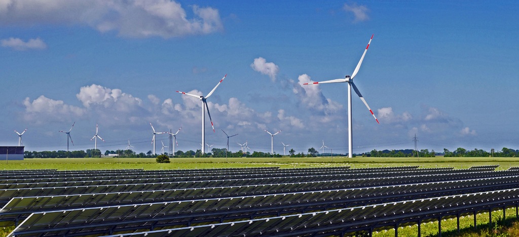 ¿Cómo invertir en acciones del sector de la energía renovable? reforma eléctrica