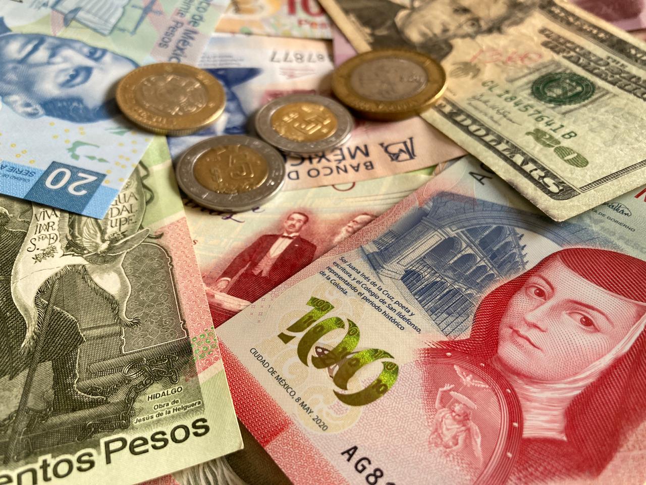 Peso mexicano rompe racha de seis jornadas con pérdidas