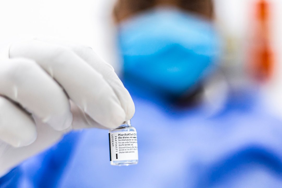 OMs, Johnson & Johnson, Vacuna de Pfizer contra Covid-19 / Gobierno de Jalisco