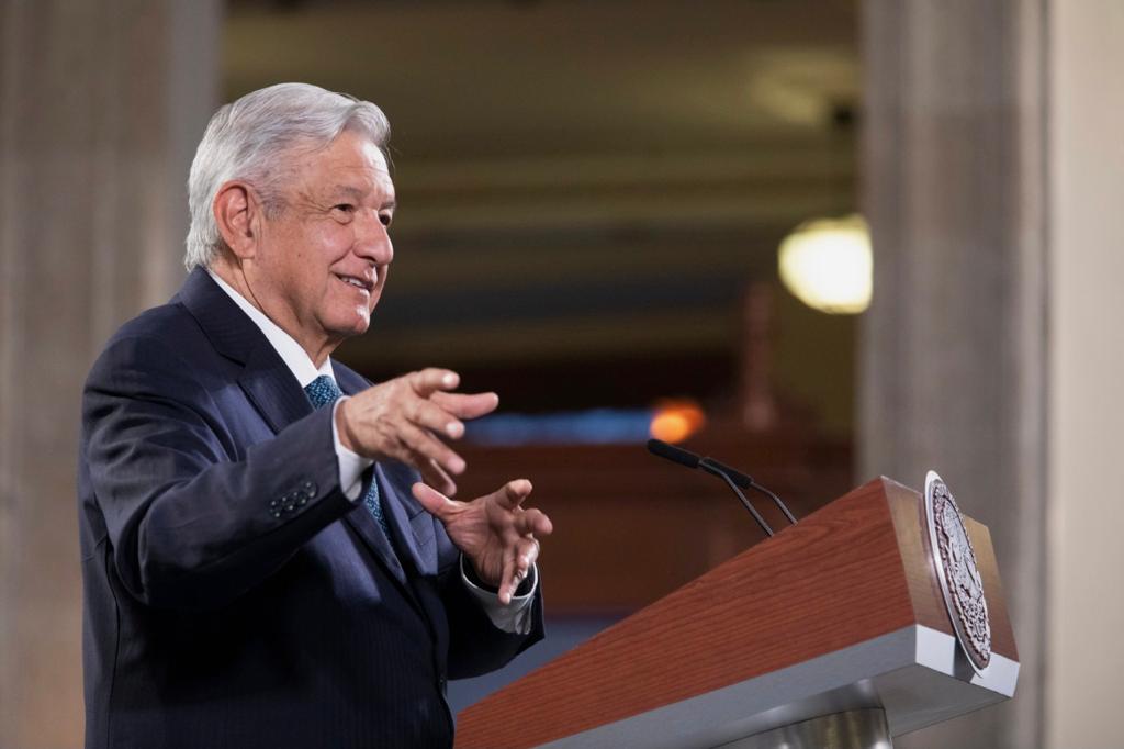 “Es un atentado a la democracia”, reitera AMLO tras bloqueo a candidatura de Salgado Macedonio