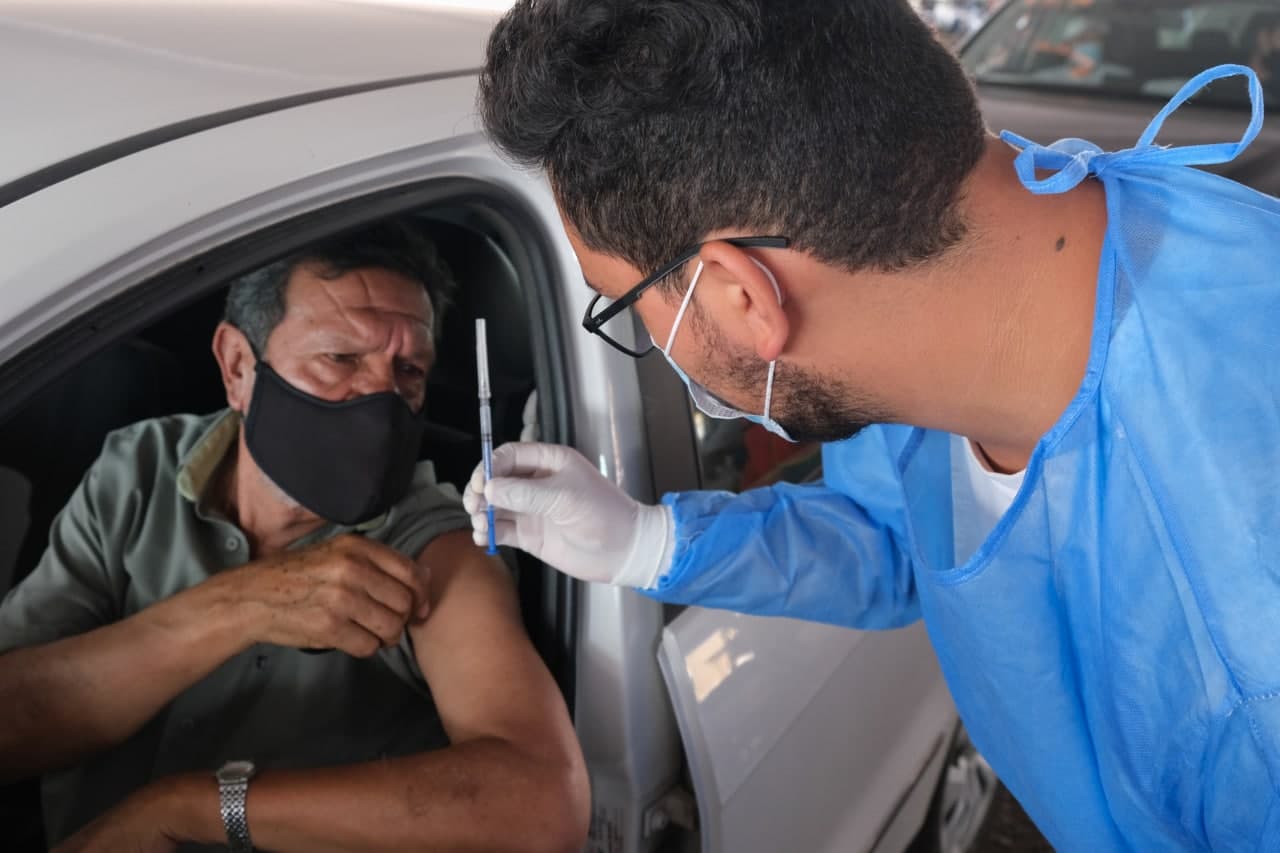Muertes por COVID siguen desacelerando; SSa confirmó 52