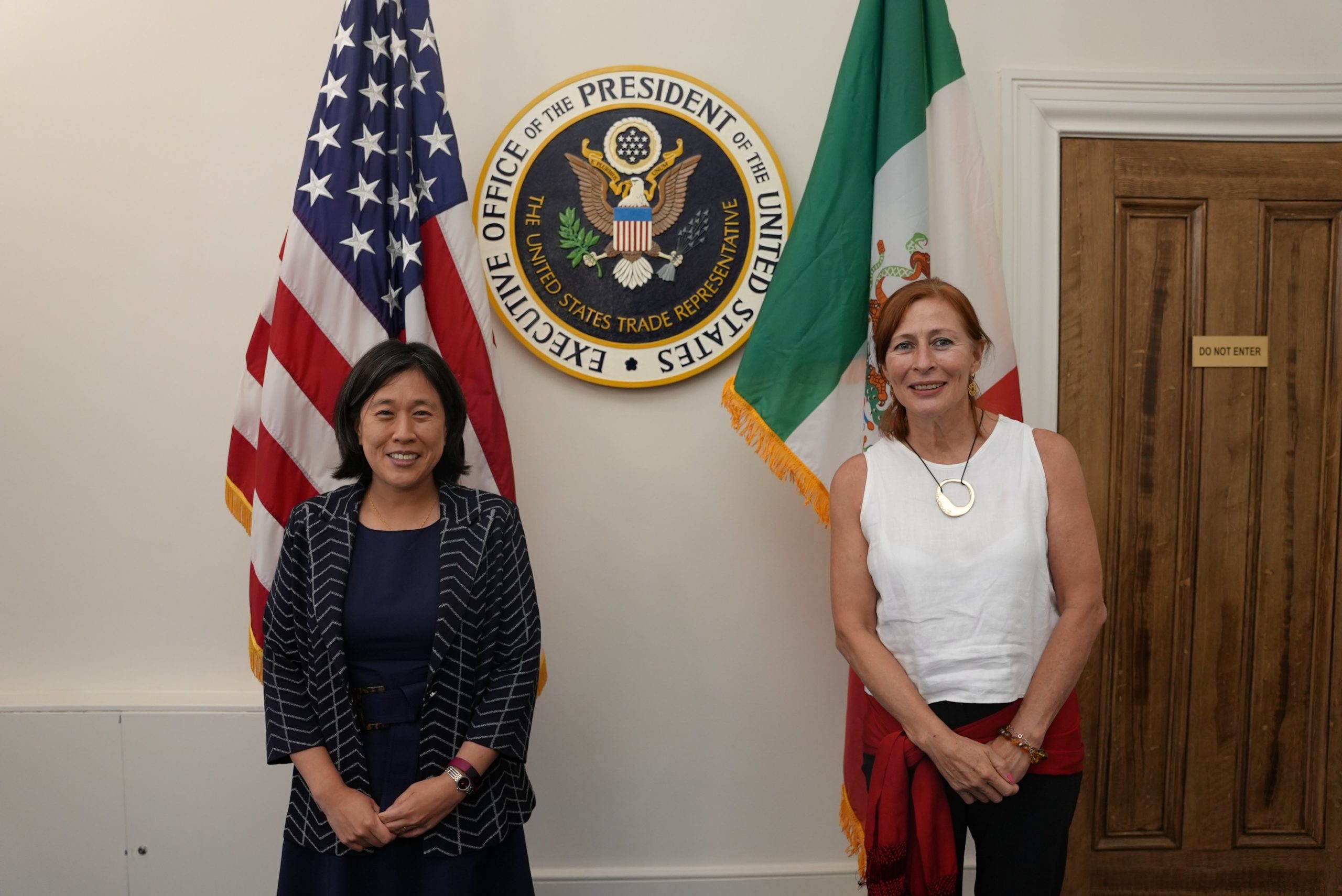 Visita de Tatiana Clouthier en Estados Unidos / @SE_mx