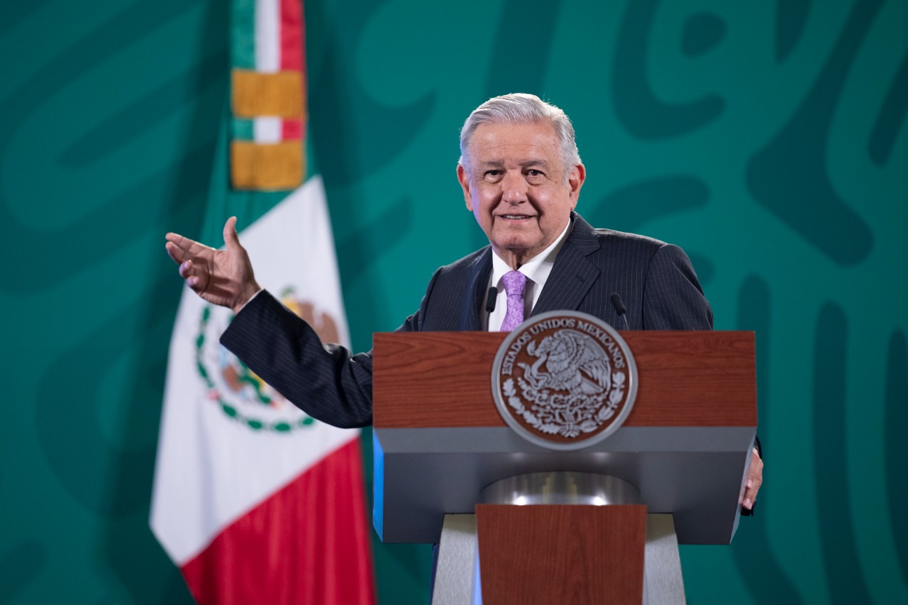 AMLO da su visto bueno a prórroga para reforma contra el outsourcing