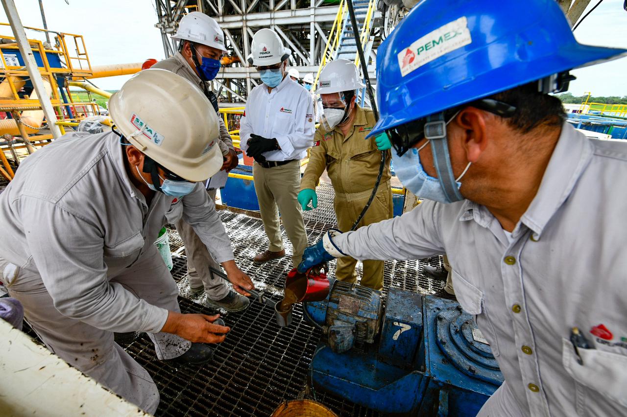 Pemex emitió bonos de deuda a 10 años