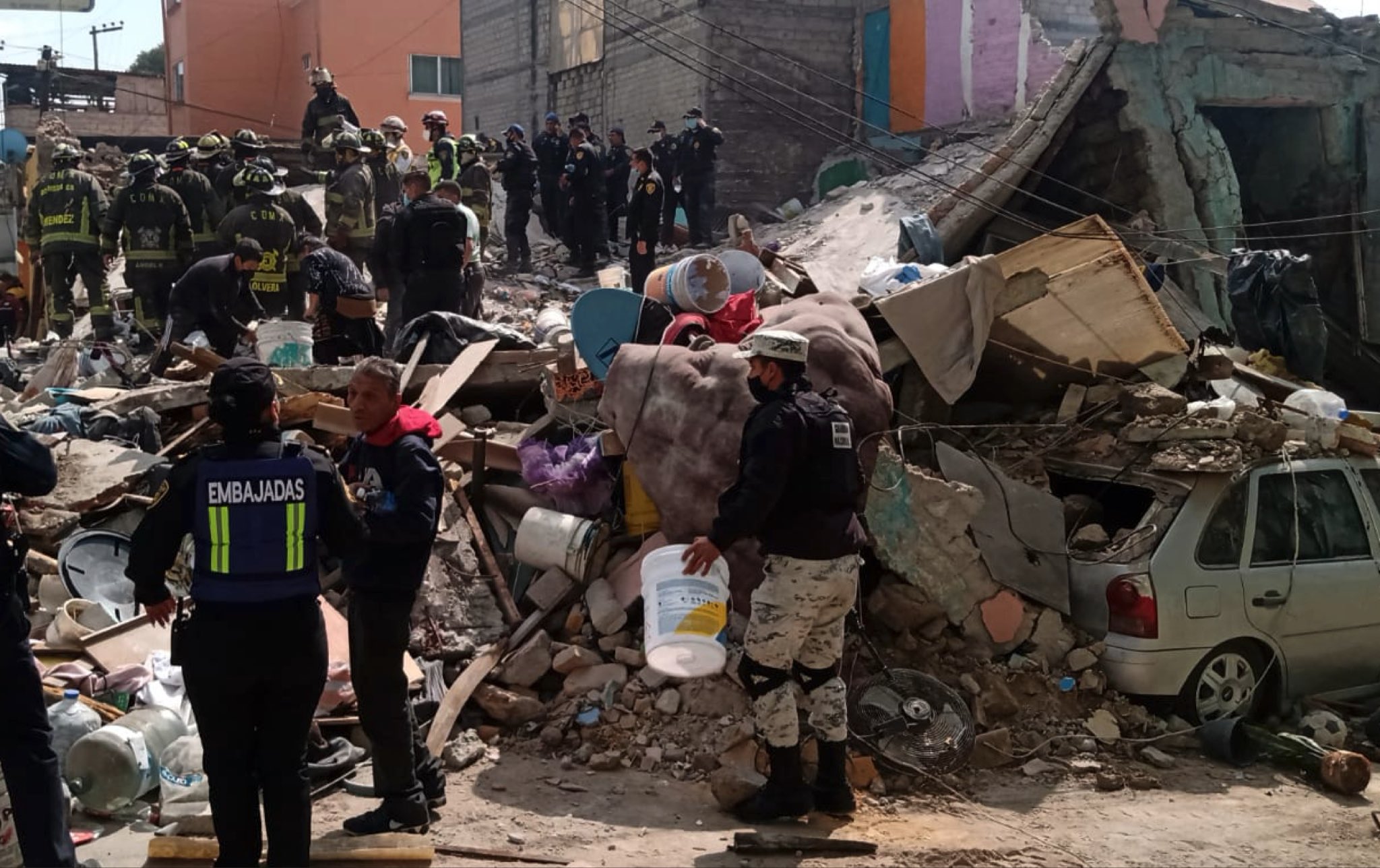 Explosión en casa de CDMX / @GN_MEXICO_