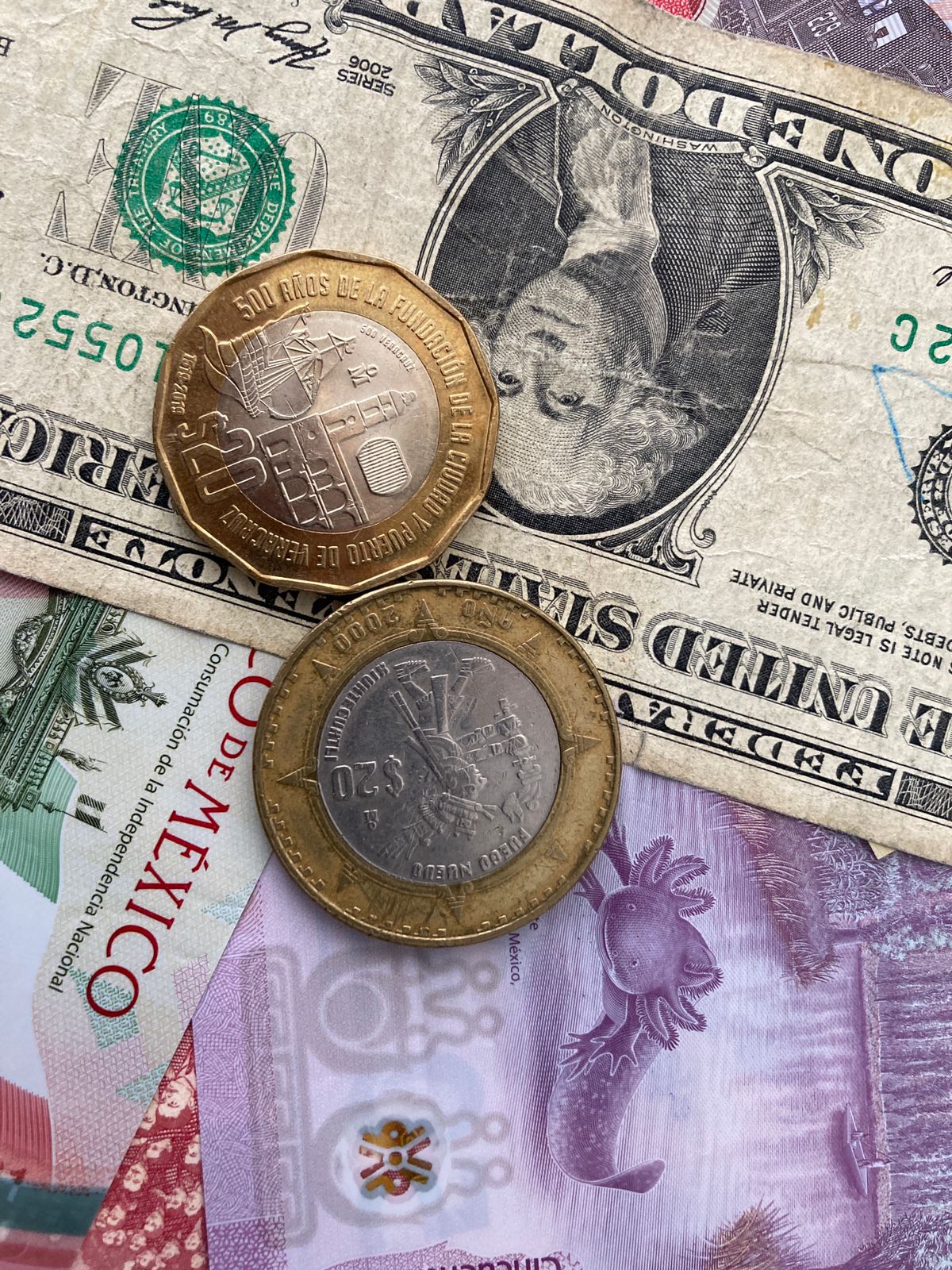 El peso se aprecia tras aprobación completa del techo de la deuda en EU