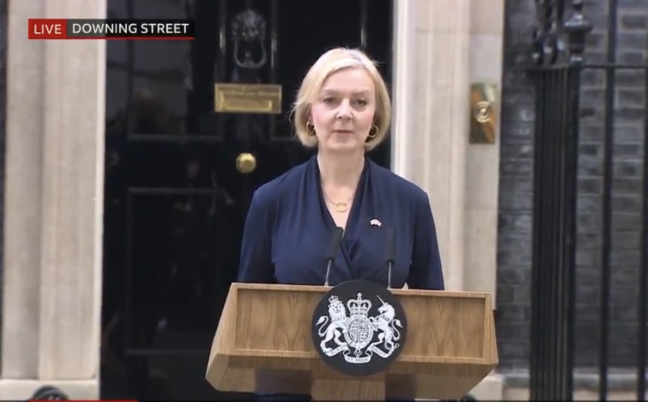 ¡Tira la toalla! Liz Truss renuncia como primera ministra de Reino Unido