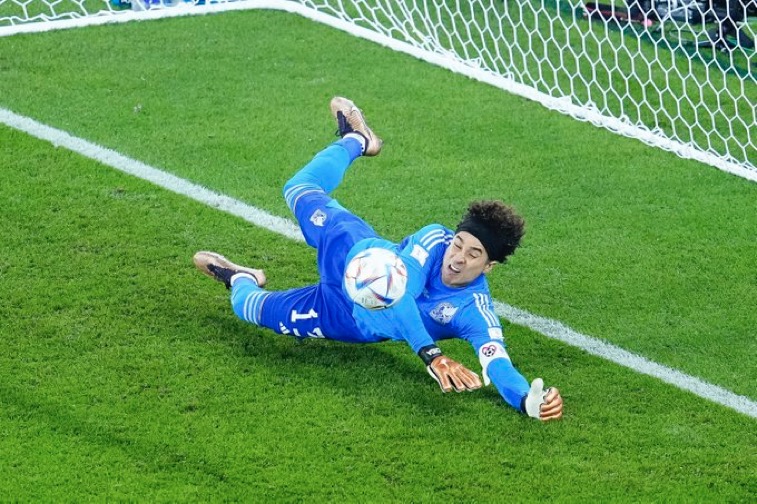 Memo Ochoa, el ‘héroe sin capa’ en el empate entre México y Polonia