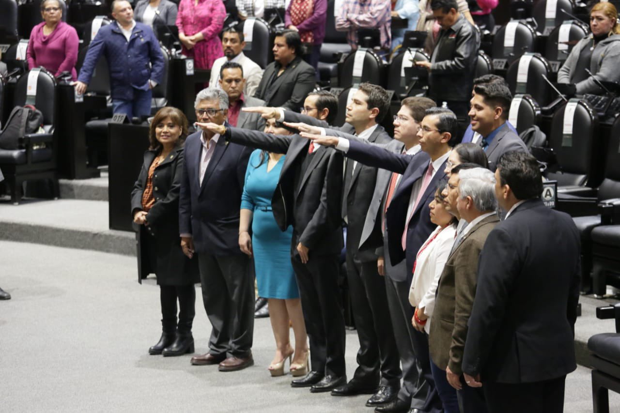 Antonio Martínez Dagnino toma protesta como jefe del SAT
