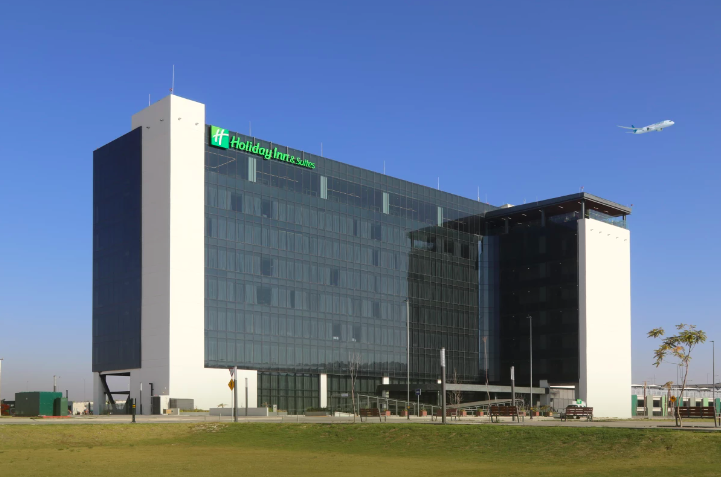Si viajas por el AIFA, ya te puedes hospedar en el hotel Holiday Inn