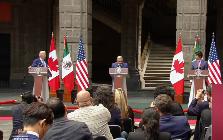 AMLO solicitó a Biden hacer presión en Congreso por reforma migratoria