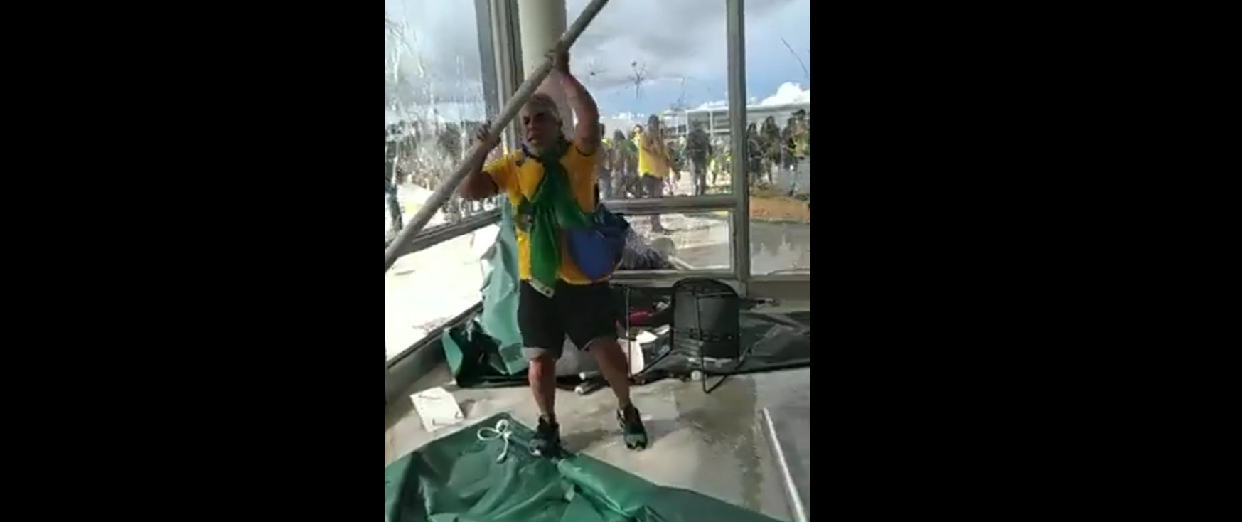 AMLO condena invasión de bolsonaristas al Congreso Nacional de Brasil