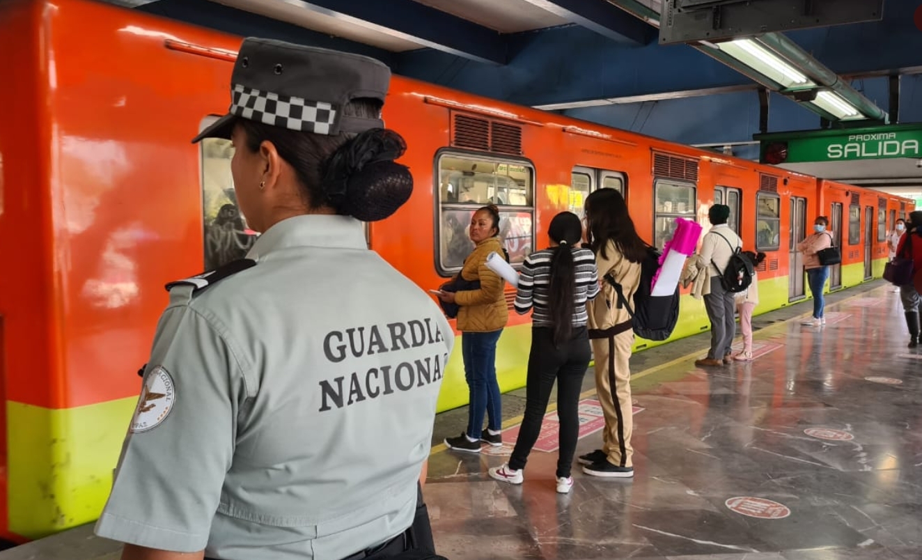 AMLO defiende despliegue de Guardia Nacional en el Metro de la CDMX