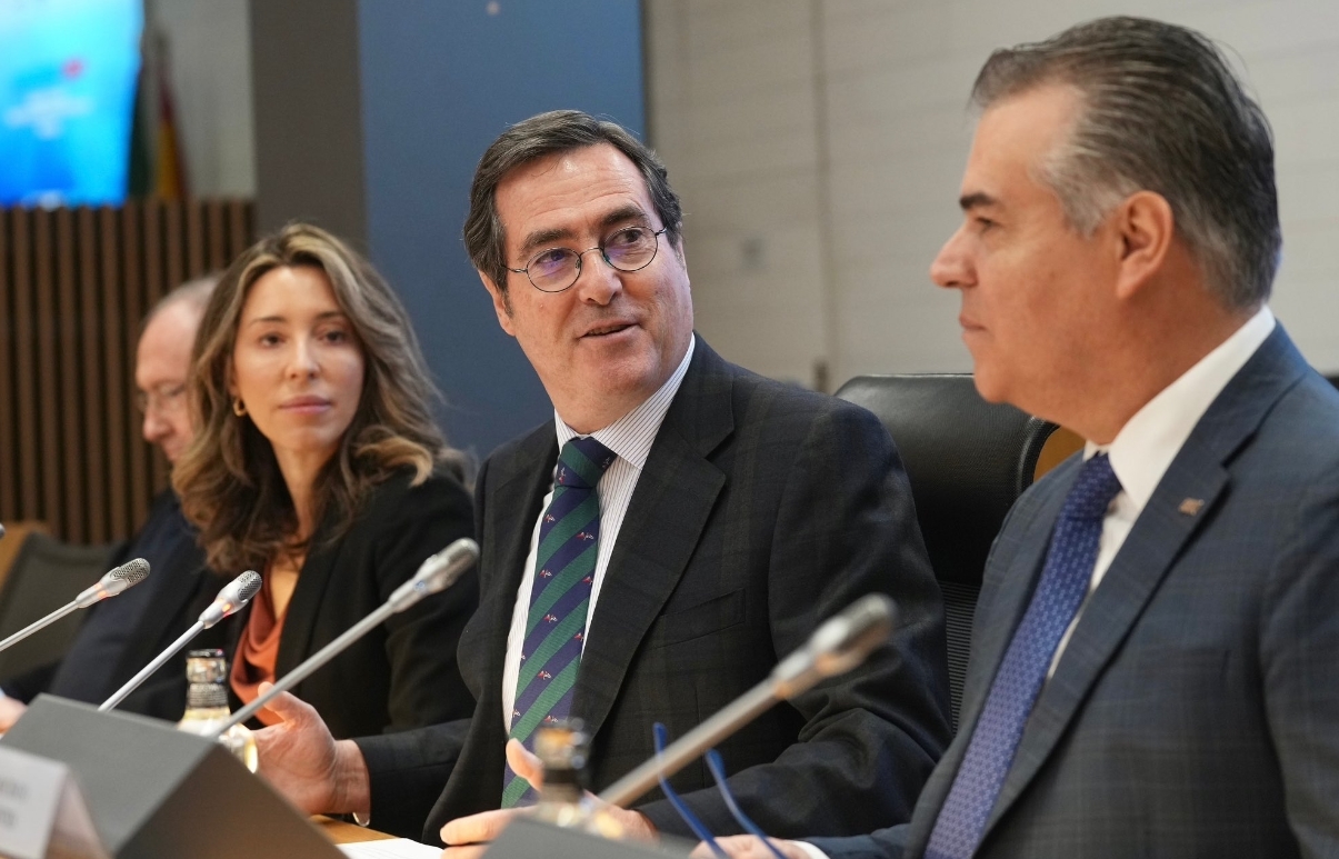 Empresarios mexicanos piden reglas claras para que relación comercial con España crezca