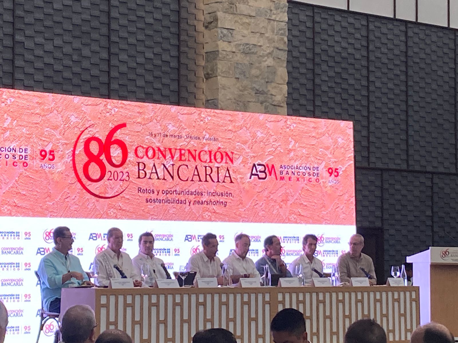 Probable que México sólo “vea pasar” los efectos de la situación financiera en EU: ABM