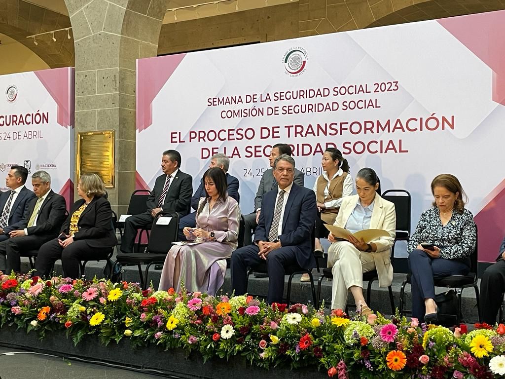 Traspasos de Afore seguirán suspendidos hasta reponerse de minusvalías: Consar