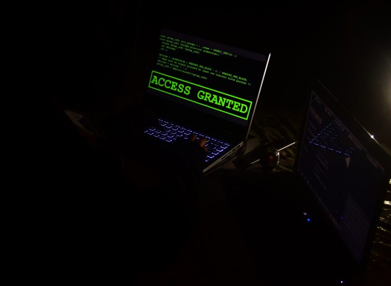 Ciberdelincuentes preparan usurpación de identidad de dependencias como Hacienda, alertan