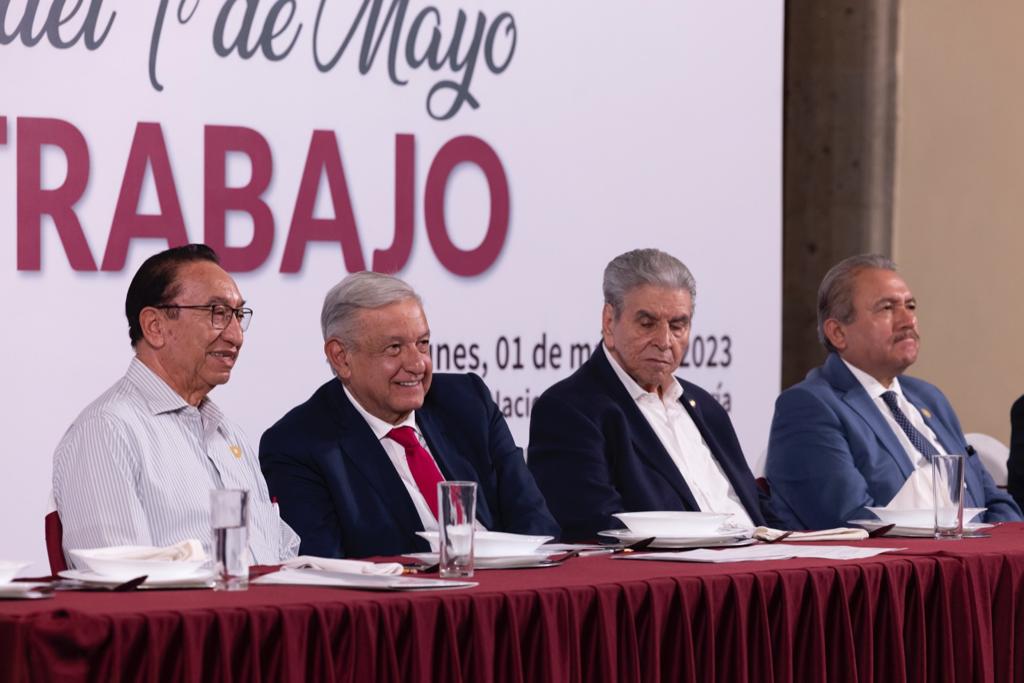 STPS “no es una empleada de empresas mineras”, advierte AMLO